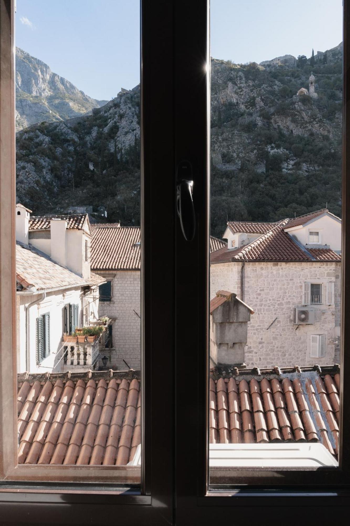 Nest 382 Apartment Kotor Exterior photo